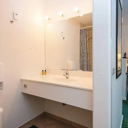 Strandvejen Near 펜션